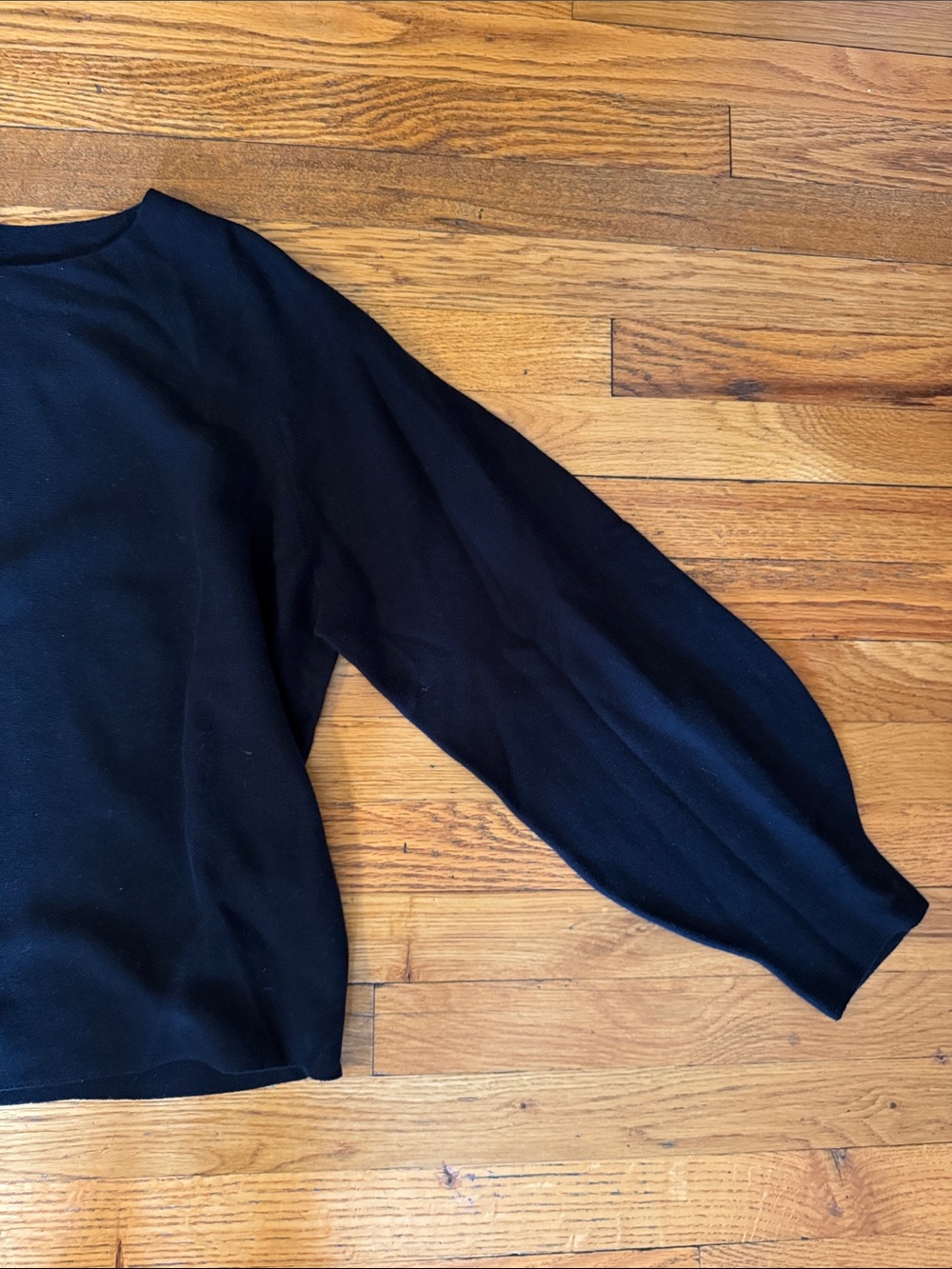 Uniqlo Black Long Sleeve Crewneck Top - Picture 9 of 9